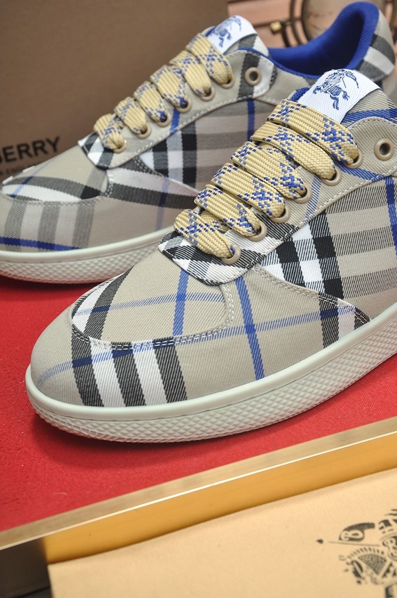 Burberry Low Shoes